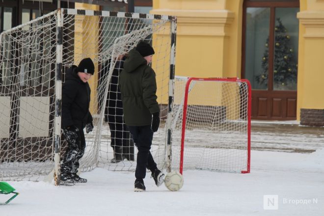 С блинами и в сугробах: как прошла Масленица в Нижнем Новгороде — фоторепортаж - фото 66