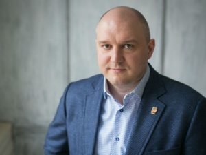 Экс-депутата нижегородской Думы Валерия Гельжиниса подозревают в мошенничестве с аппаратами ИВЛ