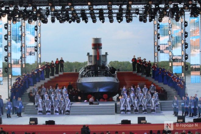 Безруков, шоу Авербуха и шикарный салют: как прошел День Победы &mdash; 2025 в Нижнем Новгороде - фото 74