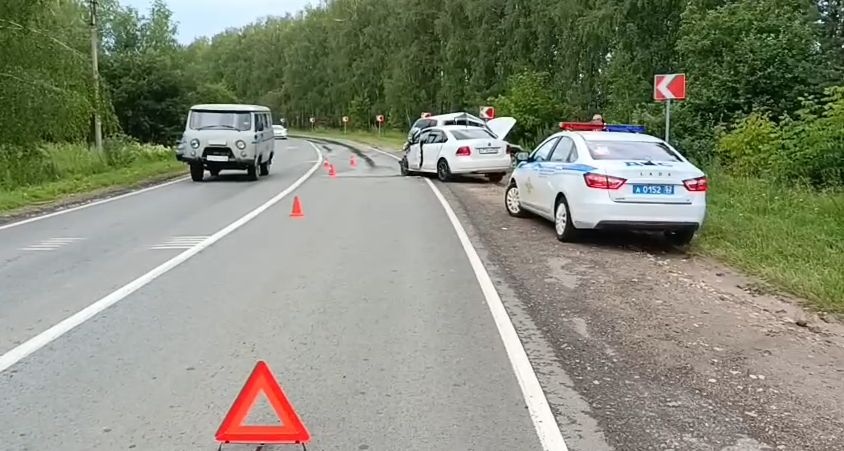 Пьяный водитель вылетел на встречку и устроил ДТП в Нижегородской области - фото 1