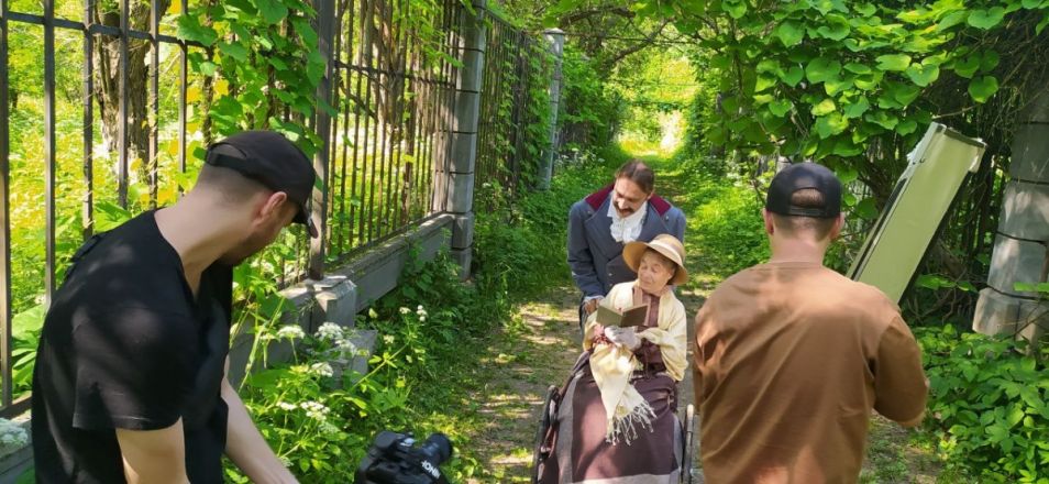 Сериал о разведчицах снимают в нижегородском Ботаническом саду - фото 2