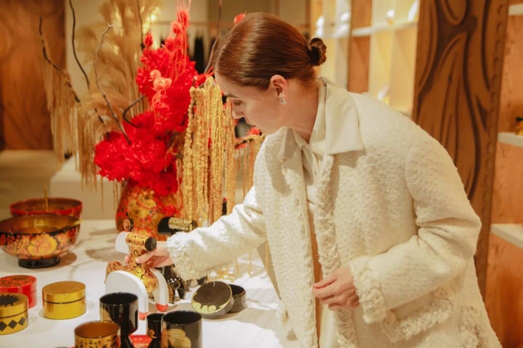 Известный дизайнер Алена Ахмадуллина посетила Нижегородскую область - фото 1