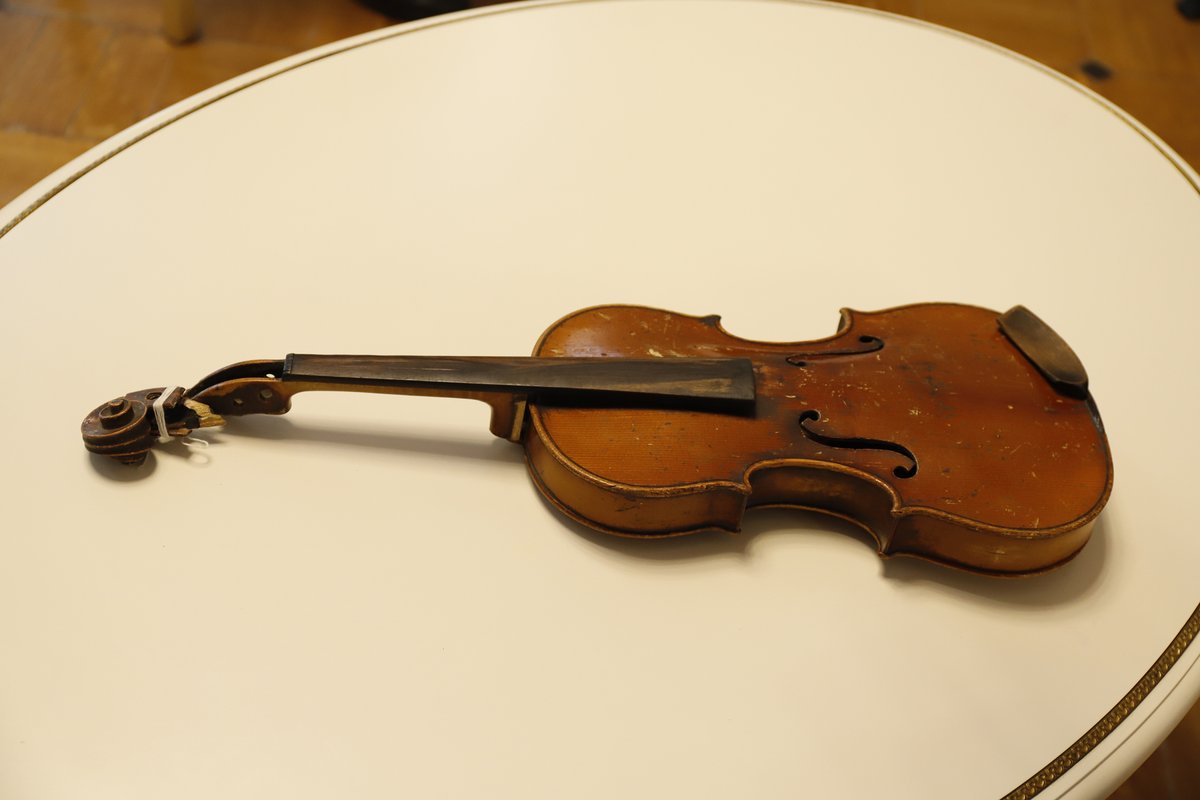 Изъятая у контрабандиста скрипка по лекалам Страдивари может стать экспонатом музея Балакирева - фото 1