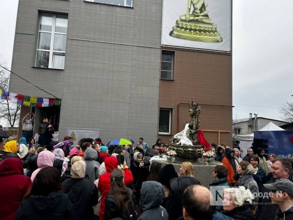 Трехметровую буддийскую статую открыли в Нижнем Новгороде - фото 11