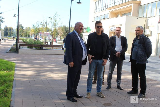 Благоустройство площади у Автозаводского универмага завершено в Нижнем Новгороде - фото 51