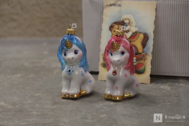 Волшебство из стекла: фоторепортаж с фабрики елочных игрушек в Нижнем Новгороде - фото 152