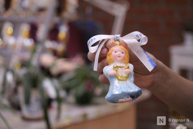 Волшебство из стекла: фоторепортаж с фабрики елочных игрушек в Нижнем Новгороде - фото 144
