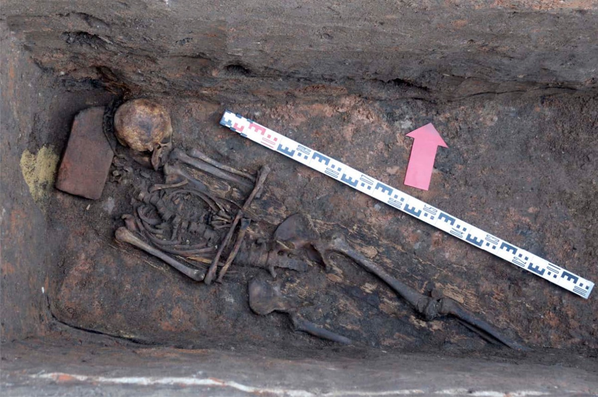 Захоронения двух монахов XVII века нашли археологи в Арзамасе - фото 1