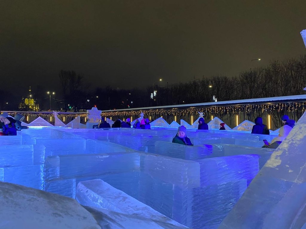 Ледовый лабиринт появился на Нижегородской ярмарке - фото 1