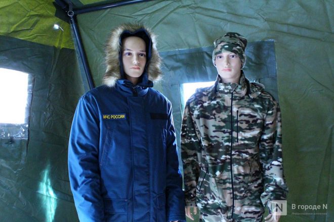 Танк-мангал и деревянные иконы: фоторепортаж с новой выставки от заключенных в Нижнем Новгороде - фото 16