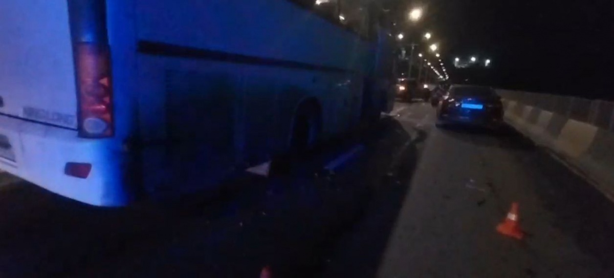 Стали известны подробности ДТП на Молитовском мосту в Нижнем Новгороде - фото 1