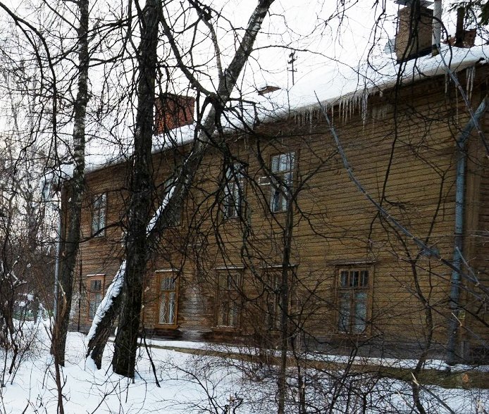 Полтора миллиона рублей требуется на ремонт разрушающегося дома на Ашхабадской