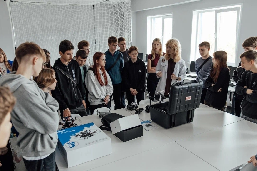 В НГПУ рассказали о многотрековой модели подготовки учителей физики - фото 1