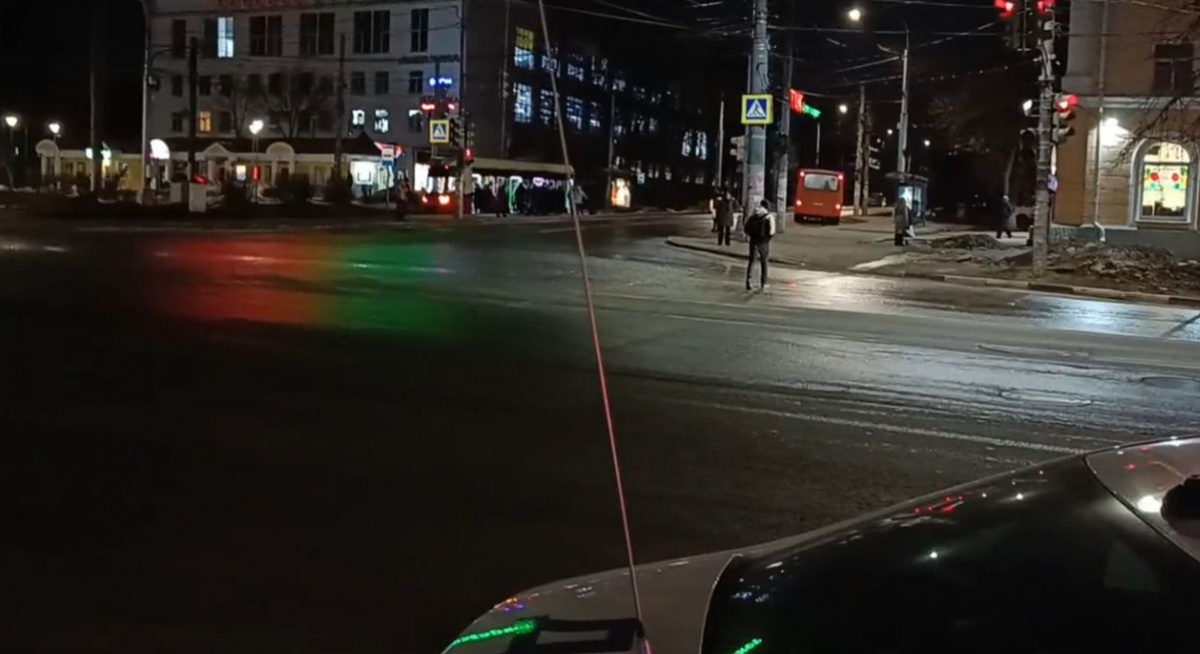 Подростки на самокате сбили женщину в Нижнем Новгороде - фото 1