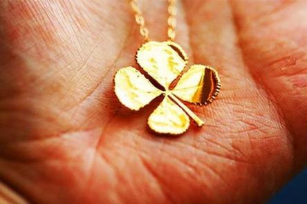 9 новогодних примет, которые привлекут достаток в ваш дом