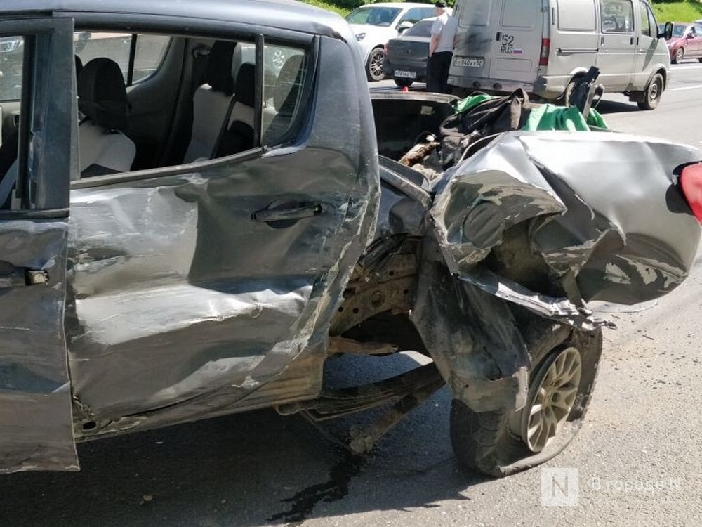 Водитель Audi погиб в ДТП с тягачом в Нижегородской области