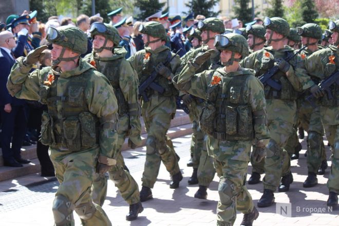 Без парада и салюта: как прошел День Победы в Нижнем Новгороде — фоторепортаж - фото 190