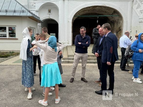 &laquo;Новая родина&raquo;. Переселенцы из недружественных стран побывали в Макарьевском монастыре &mdash; фоторепортаж - фото 37