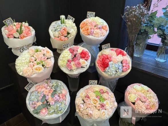 Мужчины, готовьтесь. Рассказываем, сколько стоят цветы к 8 марта в Нижнем Новгороде - фото 28