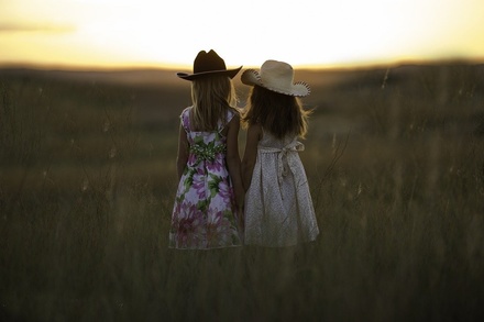 5 популярных правил воспитания девочек, которые безнадежно устарели