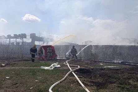 Открытое горение ликвидировано на пожаре в промзоне Дзержинска