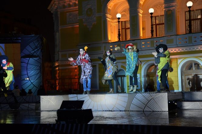 Год театра в России открылся в Нижнем Новгороде спектаклем Никиты Михалкова - фото 15